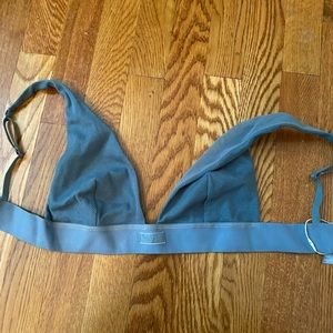 SKIMS Triangle Bralette NWT